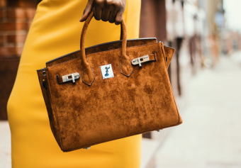 Prominente mit Birkin Bags, die in Sachen Mode voll abgeräumt haben