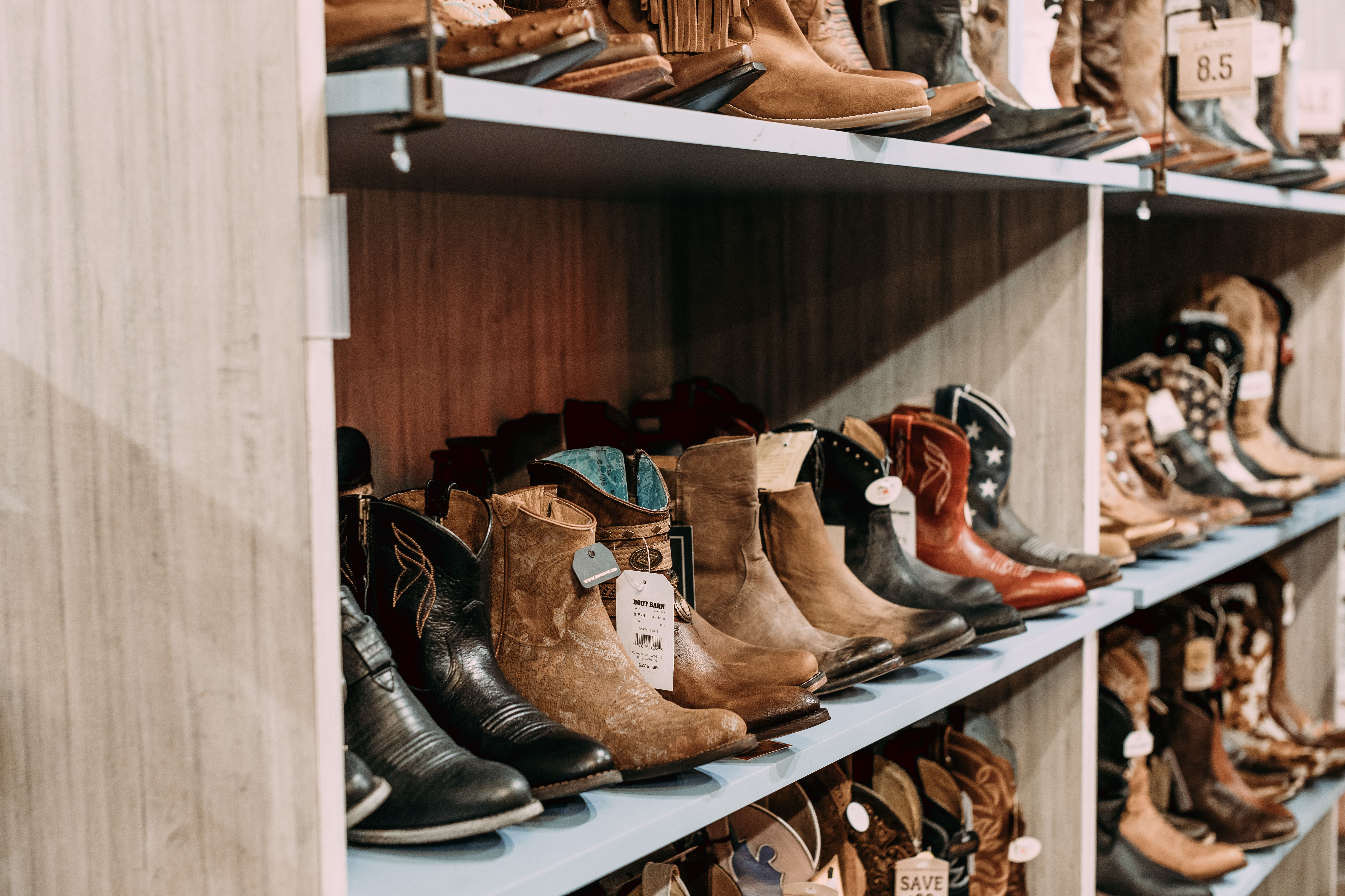 Prominente, die Cowboystiefel wieder zum Trend gemacht haben