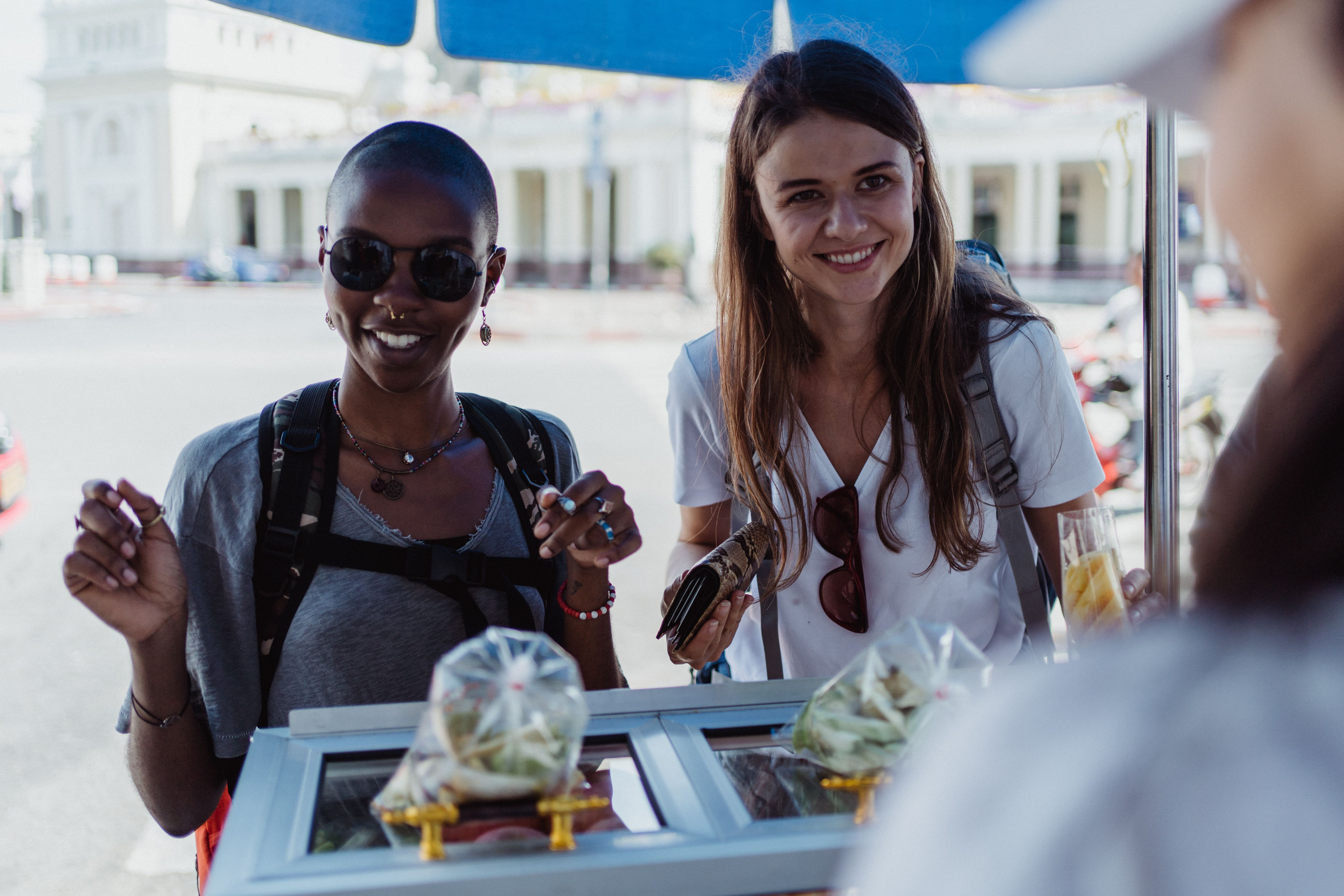 So sparen Sie auf Reisen Geld beim Essen